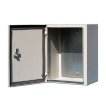 Корпус мет. нав. с монт. панелью модиф., 650х500х2